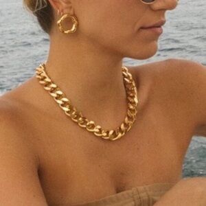 House of Harlow 1960 necklace